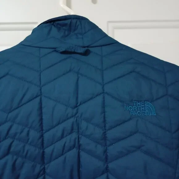 The North Face Women’s Bombay Jacket Dark Peacock Blue Sz Small MINT CONDITION! - Picture 8 of 15